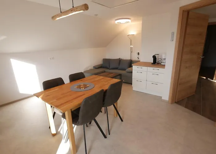 Steintal דירה טישן